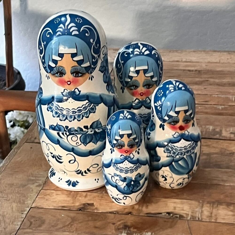 11" Russian Nesting Dolls Set 4 Piece Blue Hand Painted Wooden Matryoshka 1994